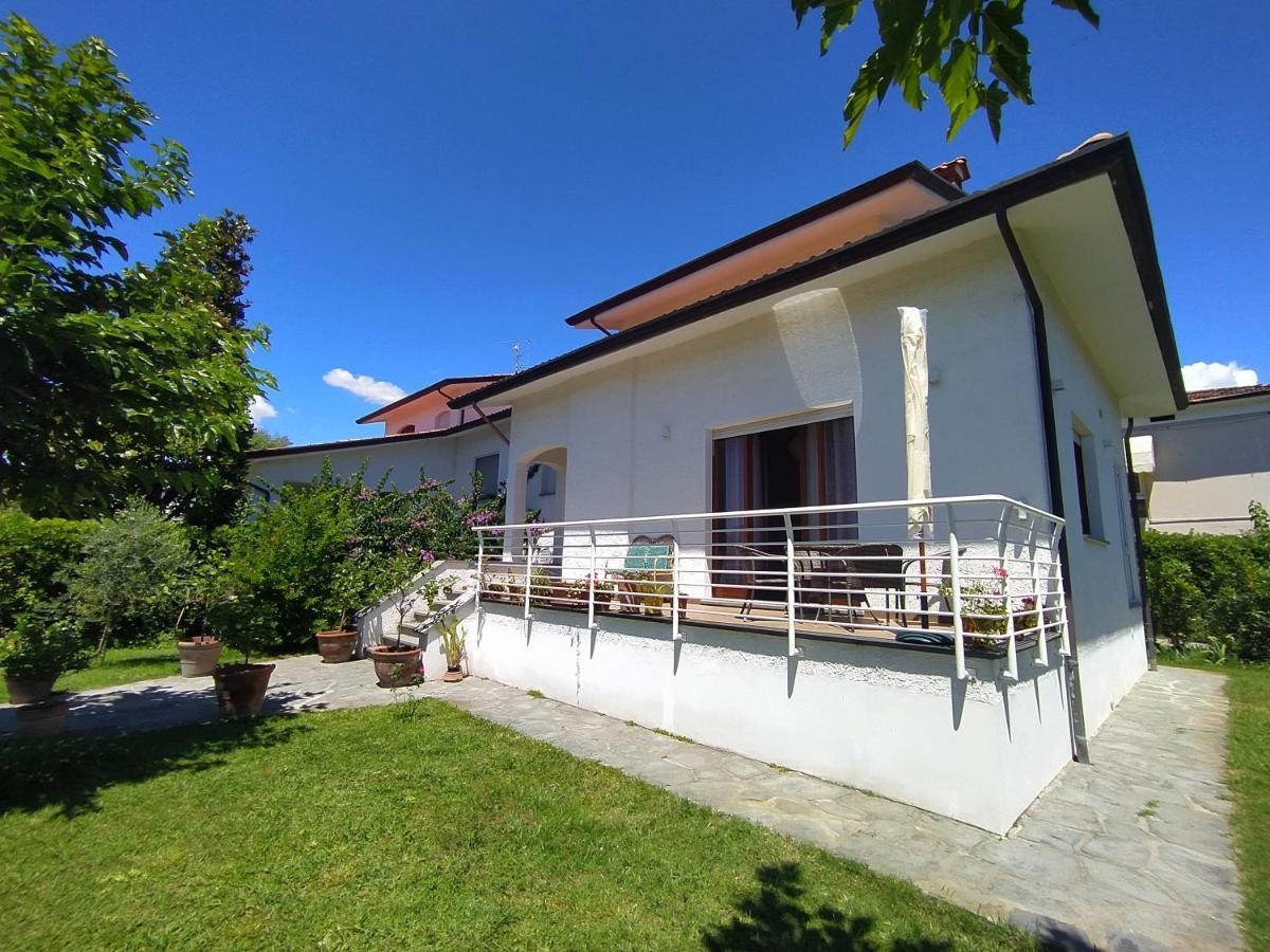 B&B Villa La Bouganville Camaiore Kültér fotó